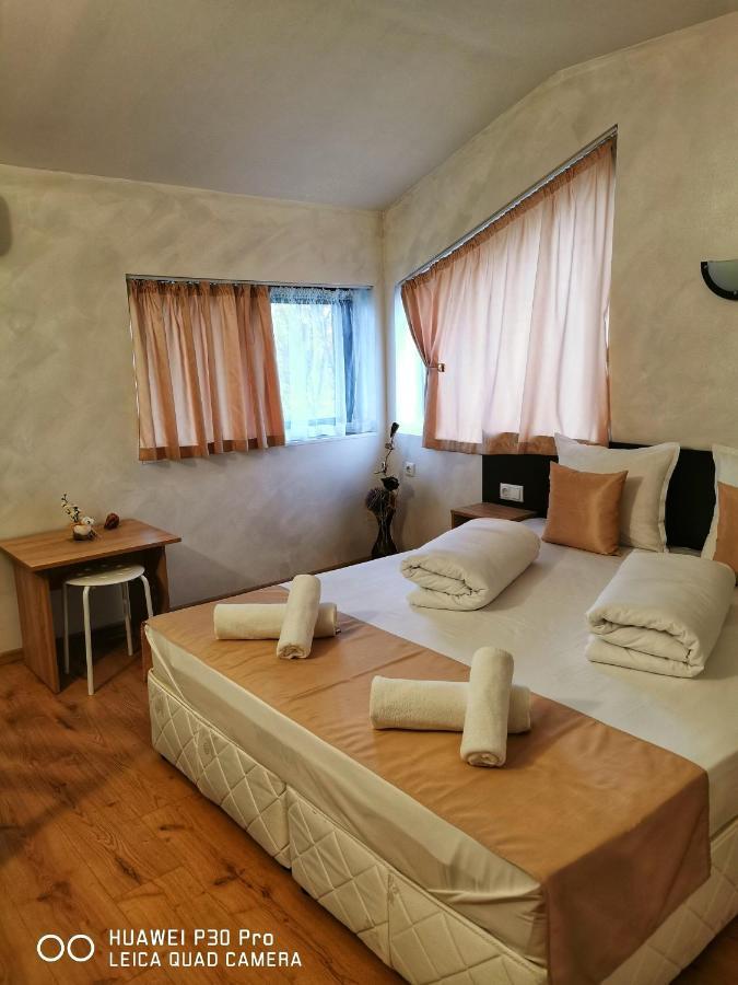 Hotel Swiss Sumen Kültér fotó