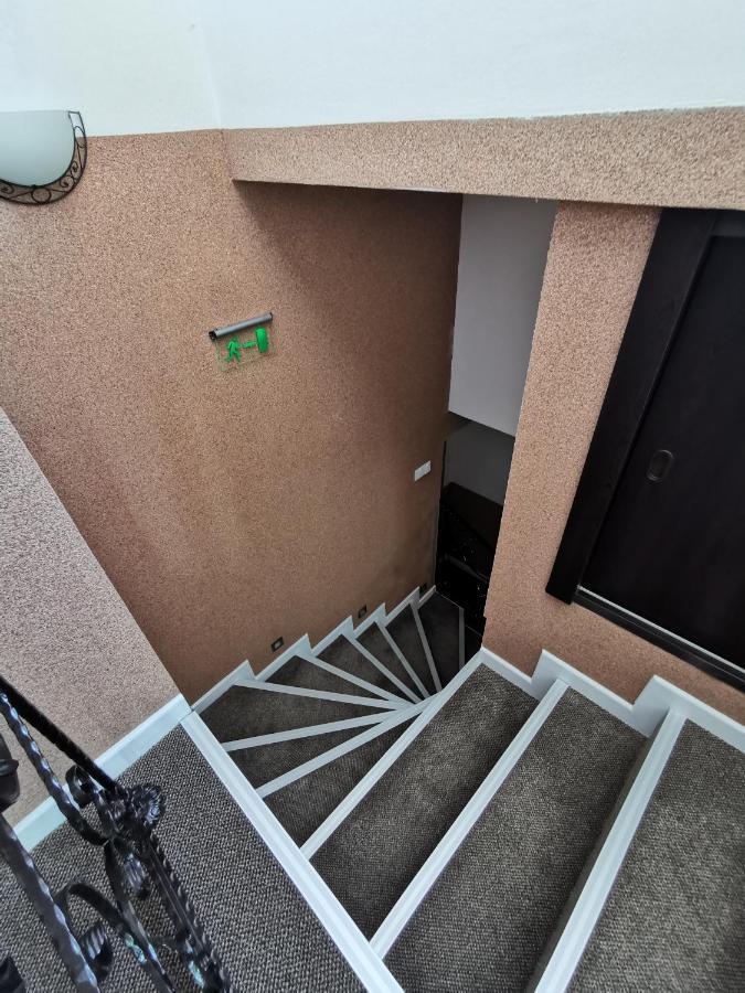 Hotel Swiss Sumen Kültér fotó