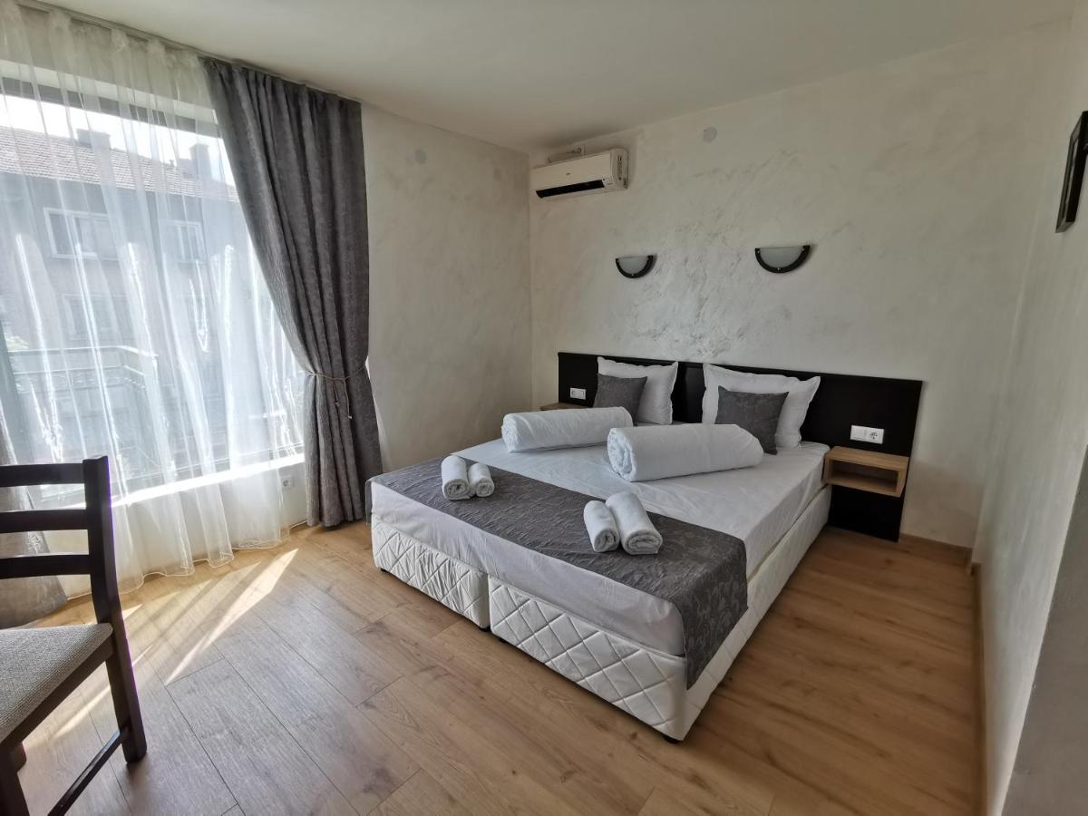 Hotel Swiss Sumen Kültér fotó